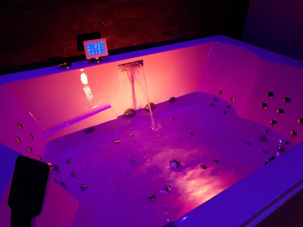 SPA privatif, Hammam et Bulles, Nuits Chartraines, Chartres Extérieur photo