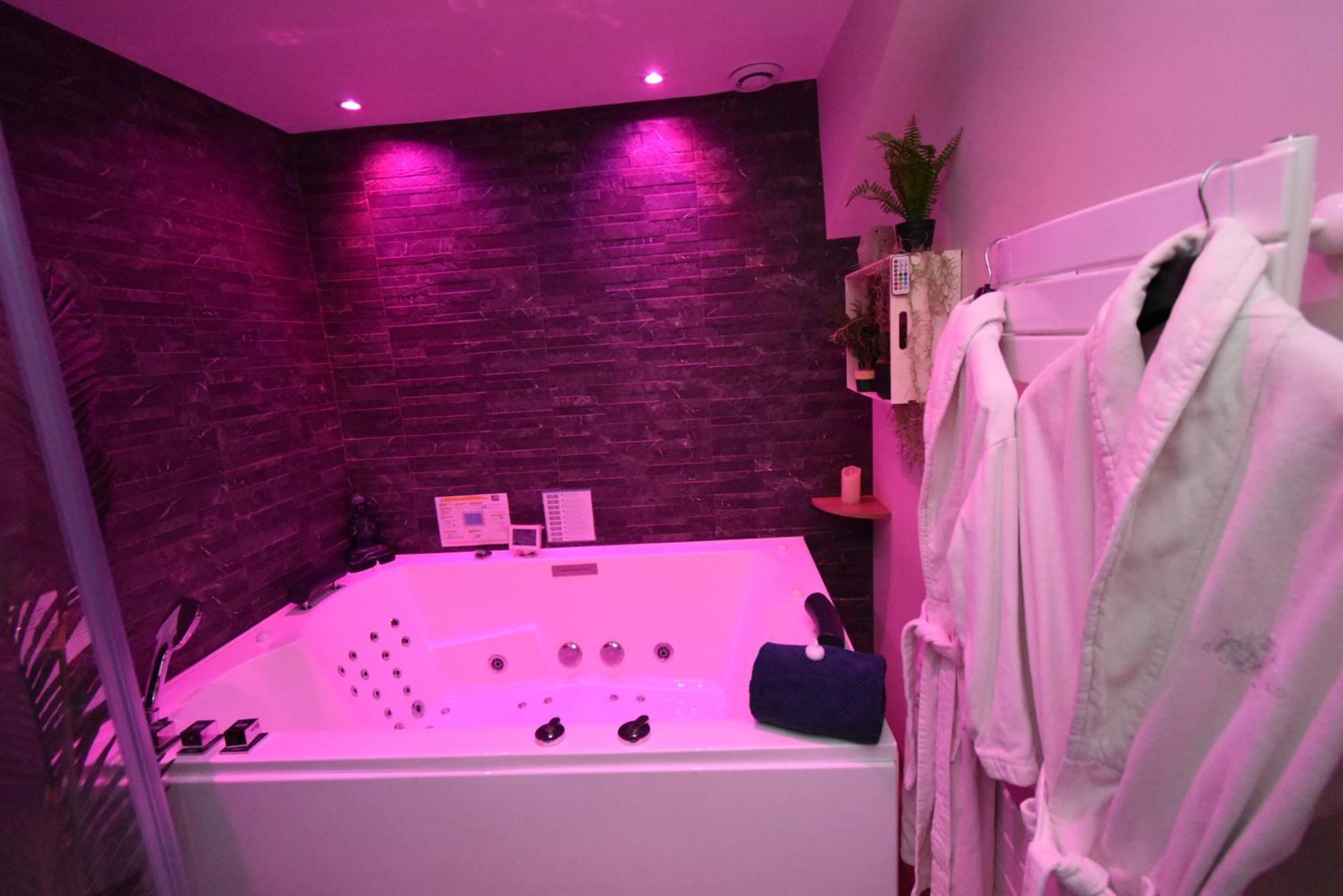 SPA privatif, Hammam et Bulles, Nuits Chartraines, Chartres Extérieur photo